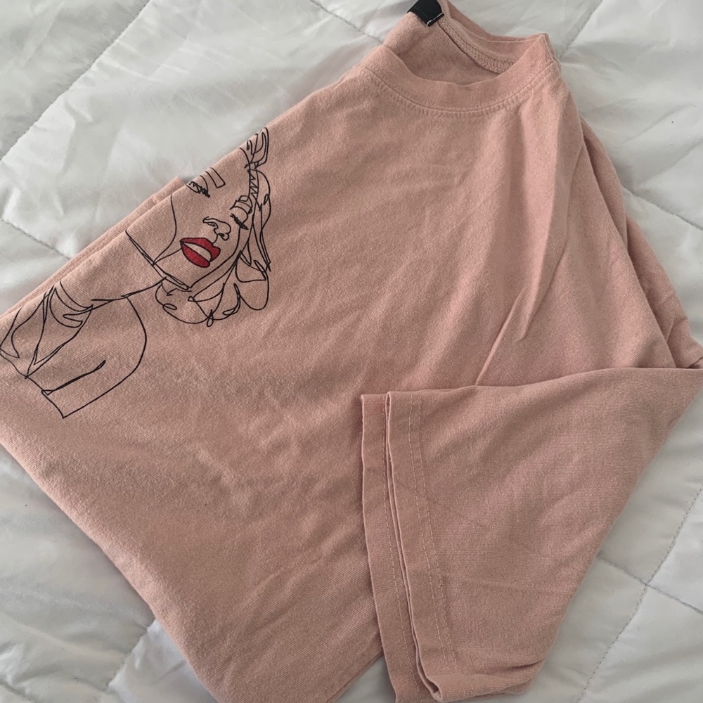 Pink t-shirt